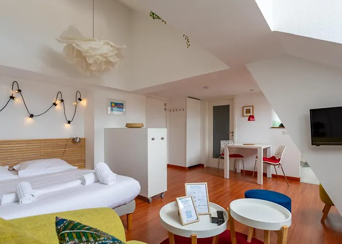 Mesange - Au Centre De Štrasburk